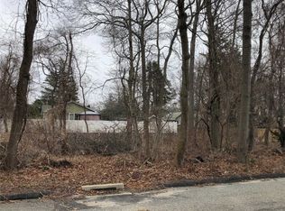 Tarpon Rd, Rocky point, NY 11778