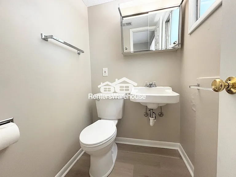 4211 65th St #4 — Photo 12