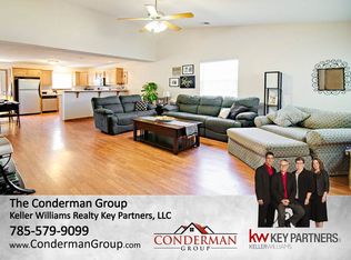 612 Highland Ridge Dr, Manhattan, KS 66503