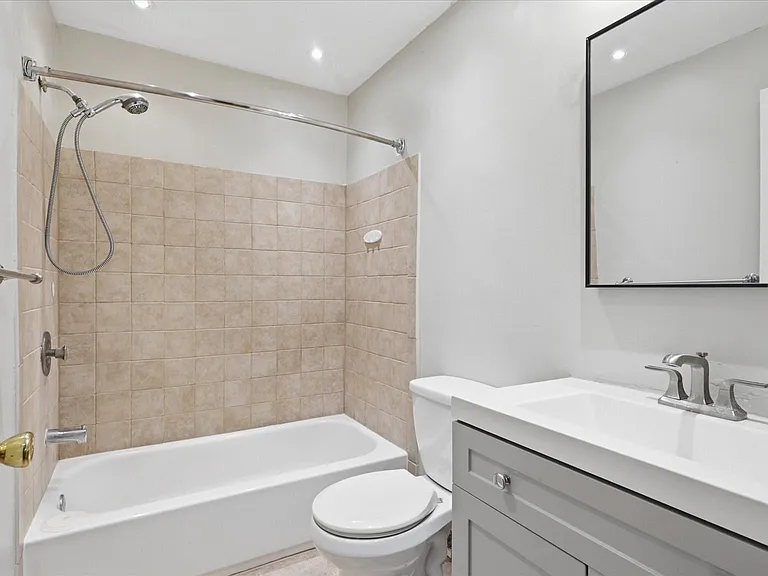 6330 Airlie Rd — Photo 20