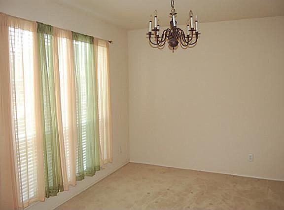 3rd image of 3173 Fox Hollow Dr
