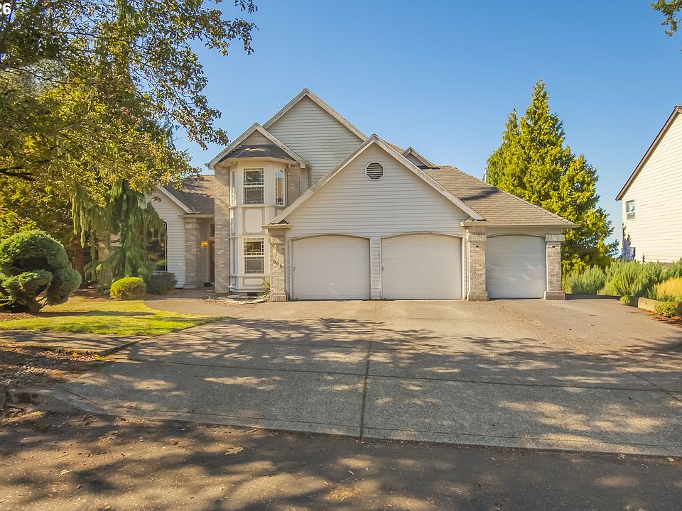 1st image of 501 NW Mawrcrest Pl
