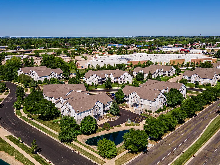 Hickory Pointe — Photo 8