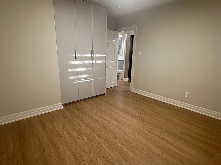 5 Empire Ct #MAIN — Photo 31