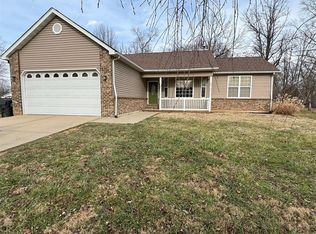 301 Lockner Ln, Caseyville, IL 62232