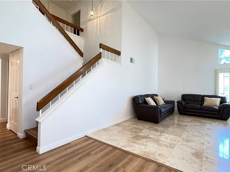 2085 Arbor Cir — Photo 11