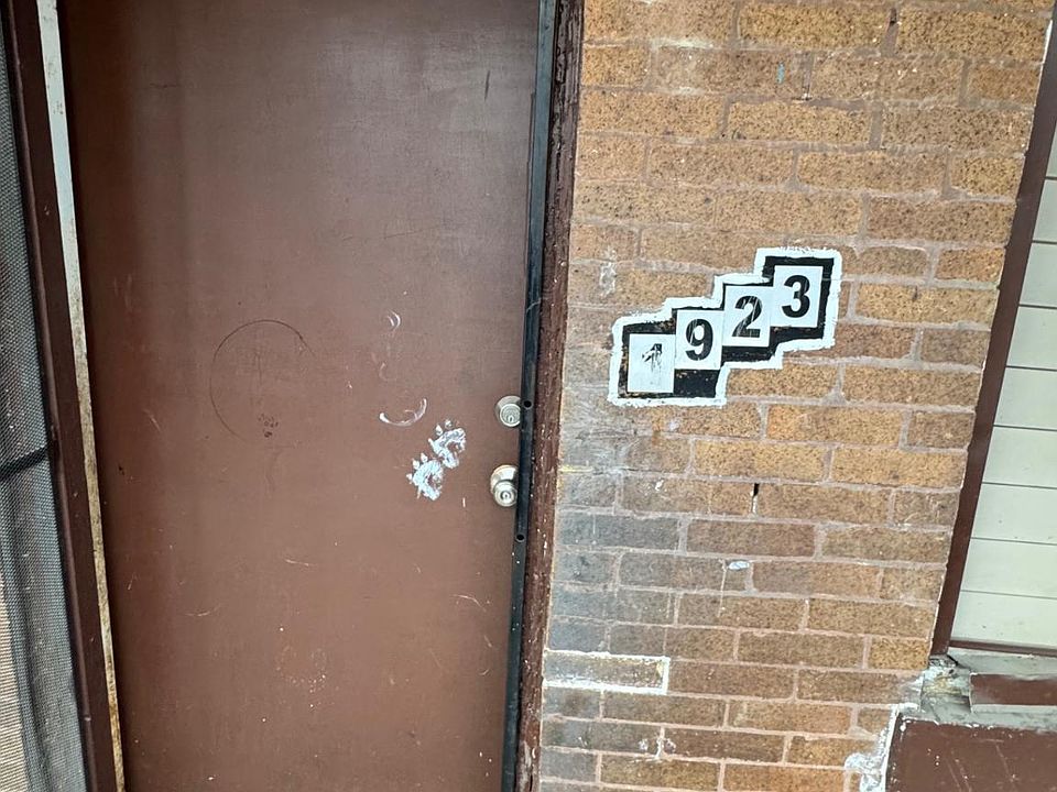 1st image of 1923 Berkshire St