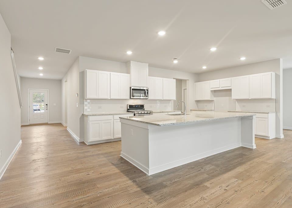 1st image of 7110 Carruthers Way