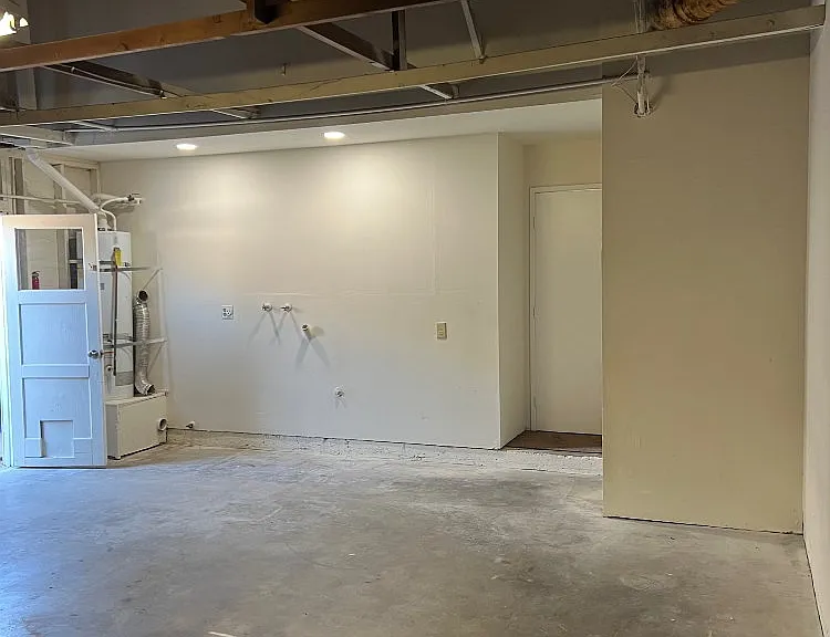 4918 E Glenview Ave — Photo 22