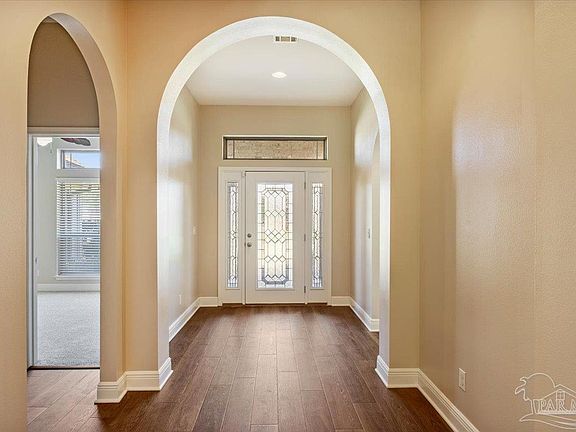 3rd image of 3624 Laurel Lee Blvd