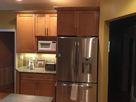 3rd image of 19 Greenville St #1