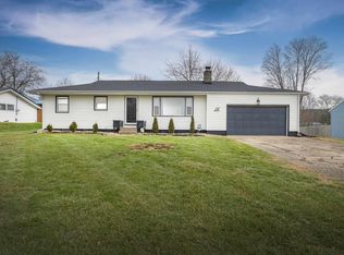 14 Hilltop Dr, Mount Vernon, OH 43050