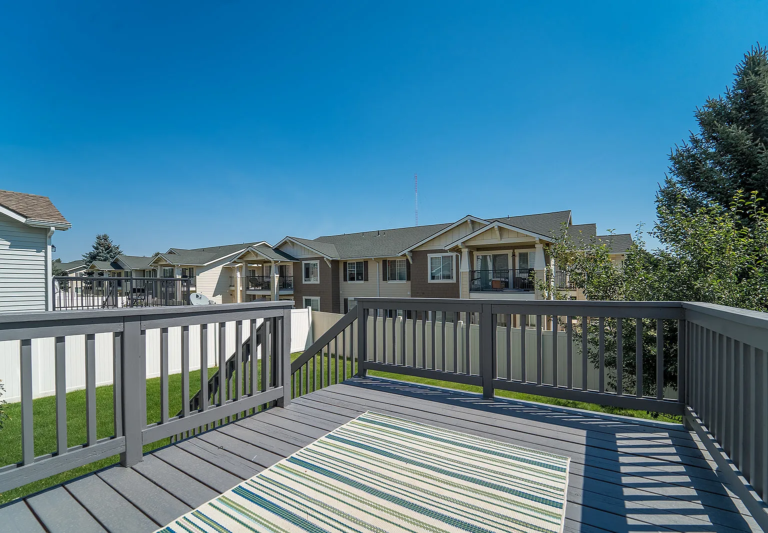 4307 S Stonington Ln — Photo 4