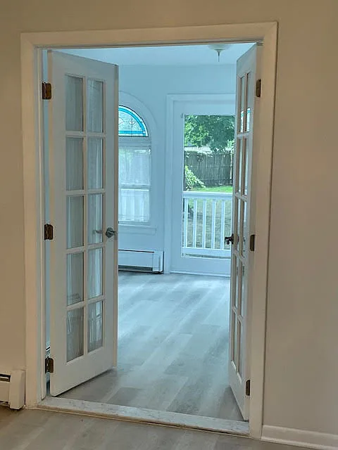 2 bed, 1.5 bath, 1350 sqft, $2,400 — Photo 2