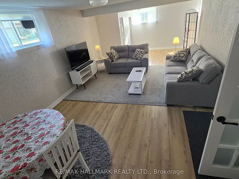 110 Milton St #LOWER LEVEL — Photo 17