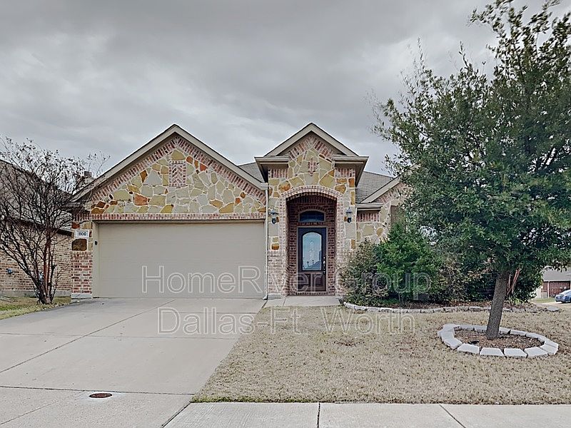 1st image of 1100 Pennybaker Ln