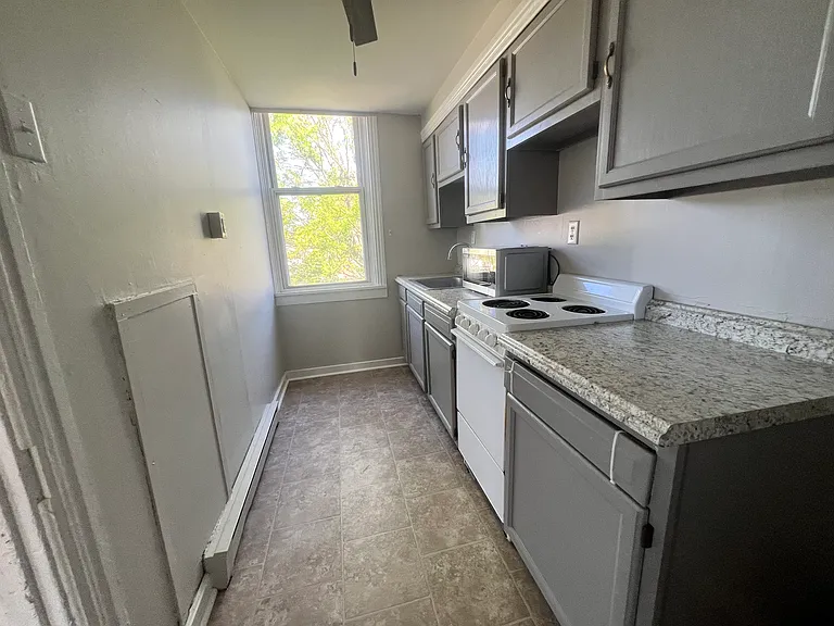 404 Swatara St #404 — Photo 2