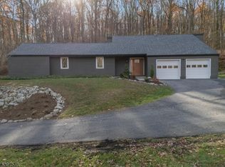 319 Sweet Hollow Rd, Milford, NJ 08848