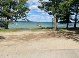 Hillcrest Rd, Roscommon, MI 48653