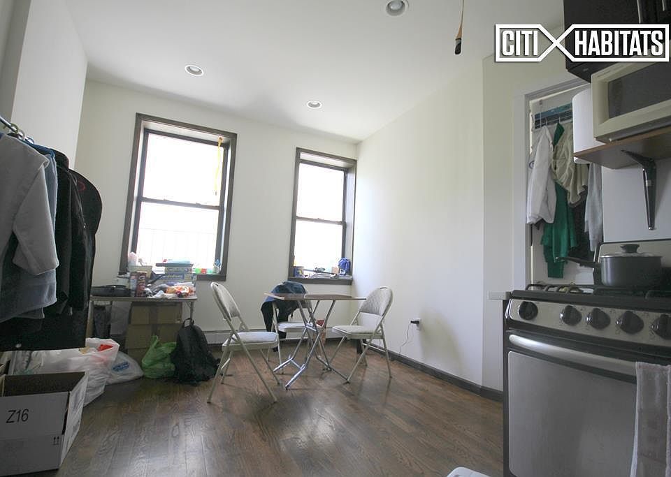 2nd image of 2054 A C P Jr Blvd APT 2D