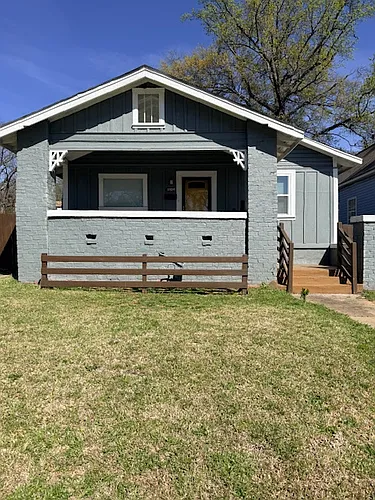 2524 35th Ave N Photo 1