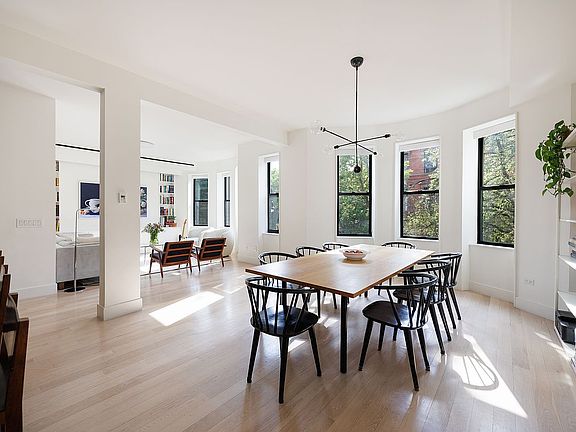 2nd image of 173 Amity St APT 2W