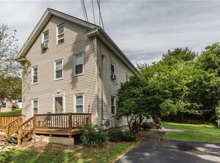 85 Highland Ave, Johnston, RI 02919