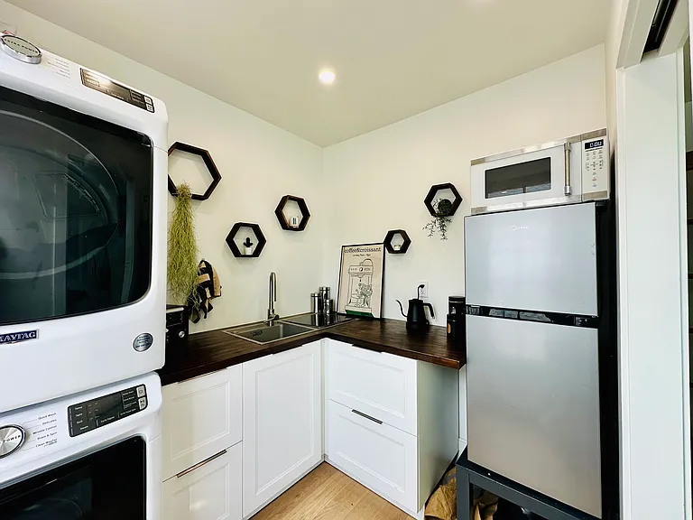 406 Washington Ave — Photo 8