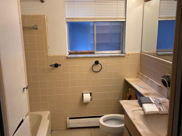 19120 Grandview Ave #4