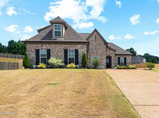 555 Emma Cv, Nesbit, MS 38651