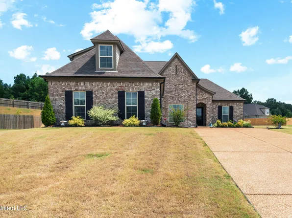 555 Emma Cv, Nesbit, MS 38651