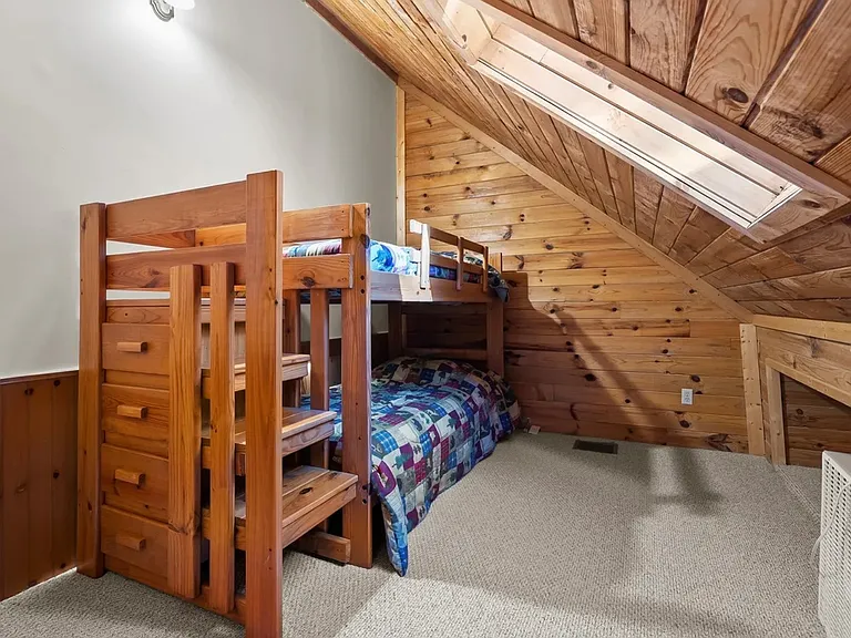 11613 Canterbury Trl — Photo 5