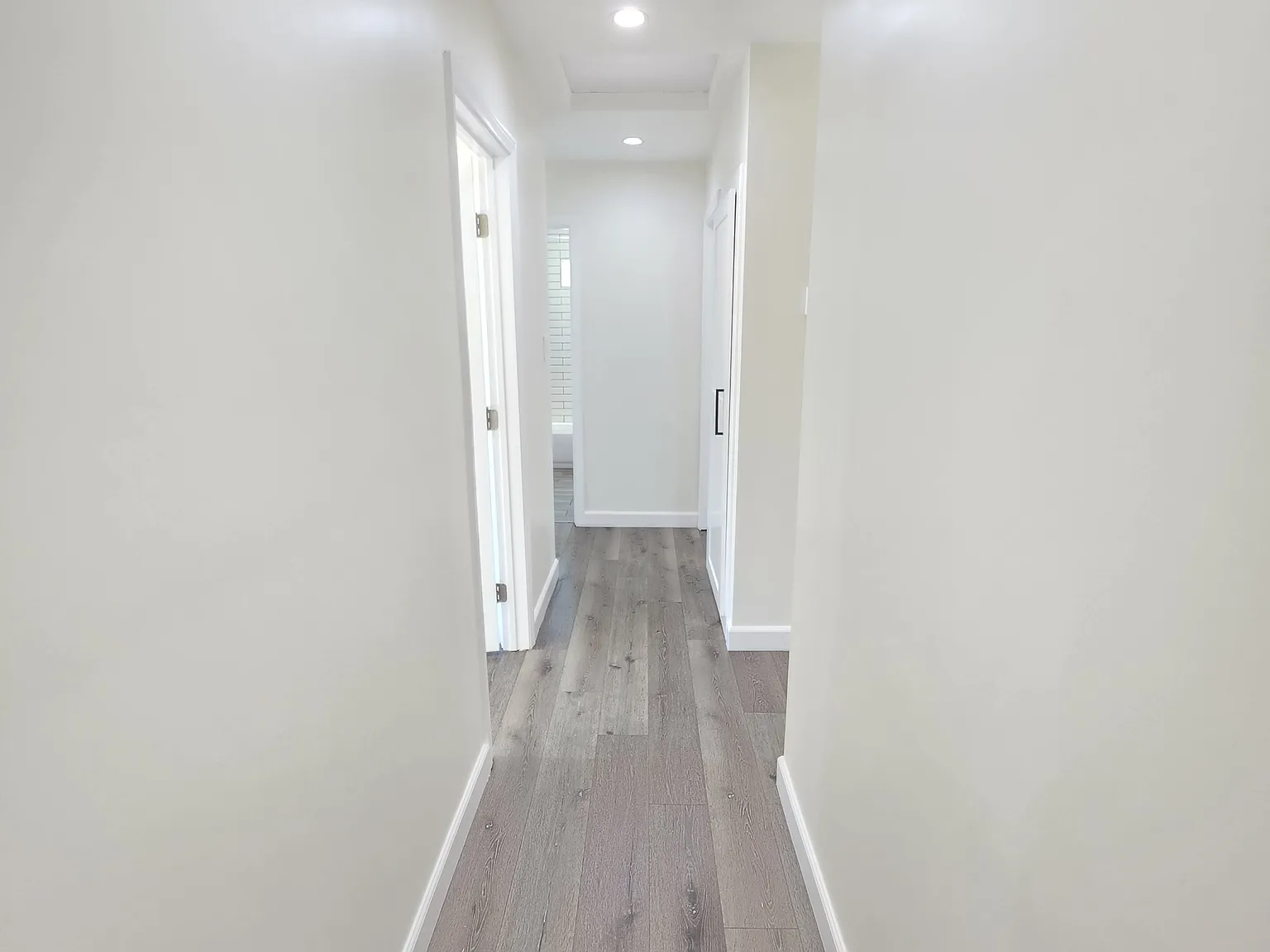 4 bed, 1506 sqft, $4,200 — Photo 2