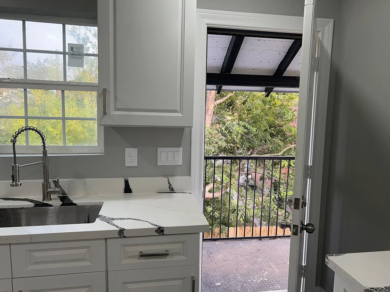 2 bed, 1.0 bath, 644 sqft, $1,100 — Photo 4