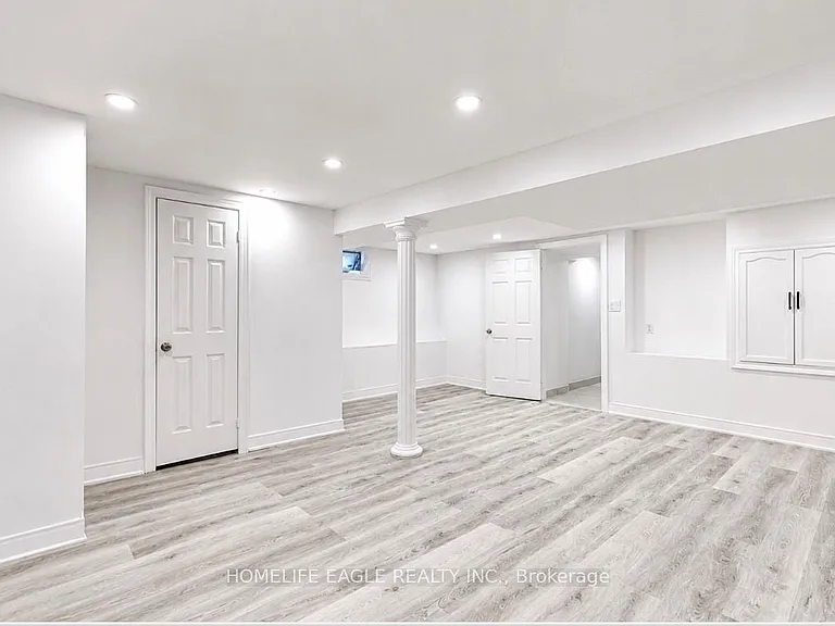 254 Andrew St #BASEMENT — Photo 2