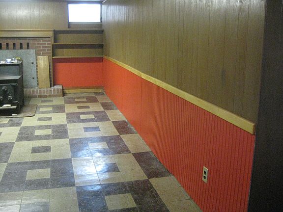 Finished Fam Rm in basement