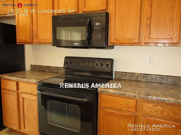 4th image of 15319 W Lundberg St