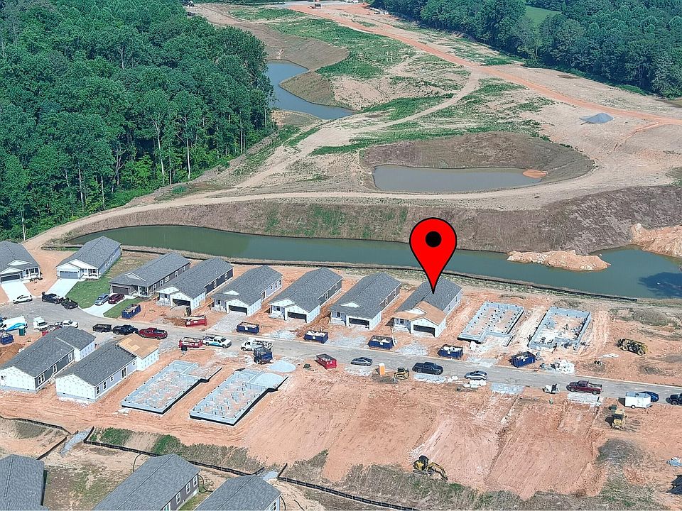 2nd image of 3749 Crimson Clover Ln