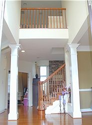 Two story foyer 2nd floor overlooks foyer