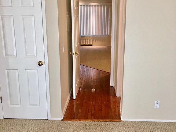 4th image of 670 Rebecca Way #2