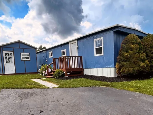 41 Alice Ln, Brockport, NY 14420