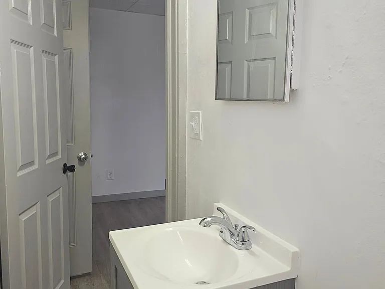 3912 Sheridan Rd #2 — Photo 6