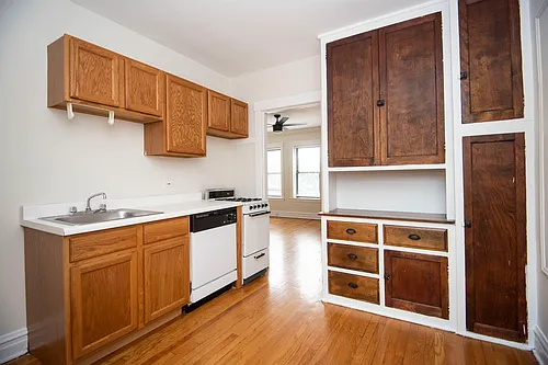 2537 N Seminary Ave #3 Photo 1