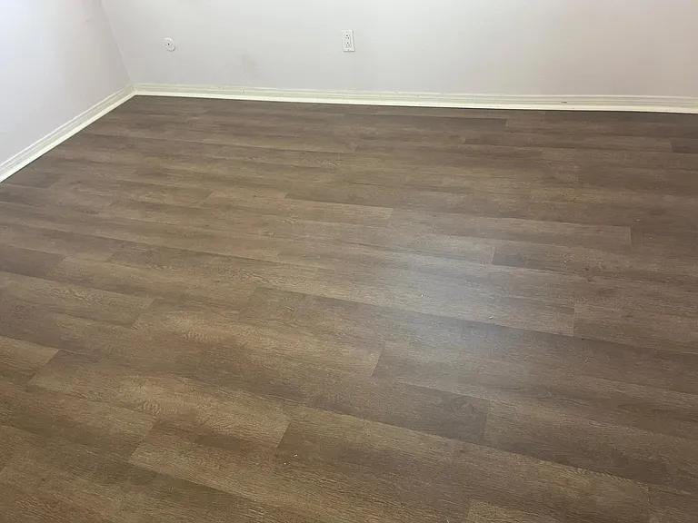 1240 N Broadway — Photo 15