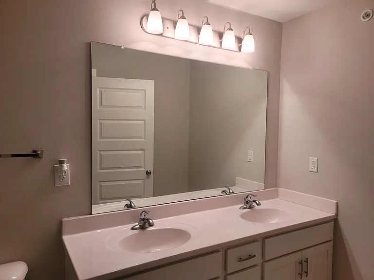 6058 Hillside Ln — Photo 9