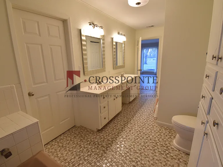 16640 Quiet Bay Dr — Photo 19