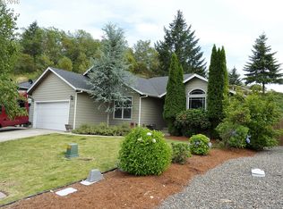 2433 SE Waldon Ave, Roseburg, OR 97470