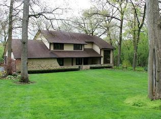 43W663 Marian Cir, Sugar Grove, IL 60554