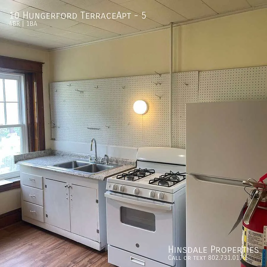 4 bed, $4,000 — Photo 2