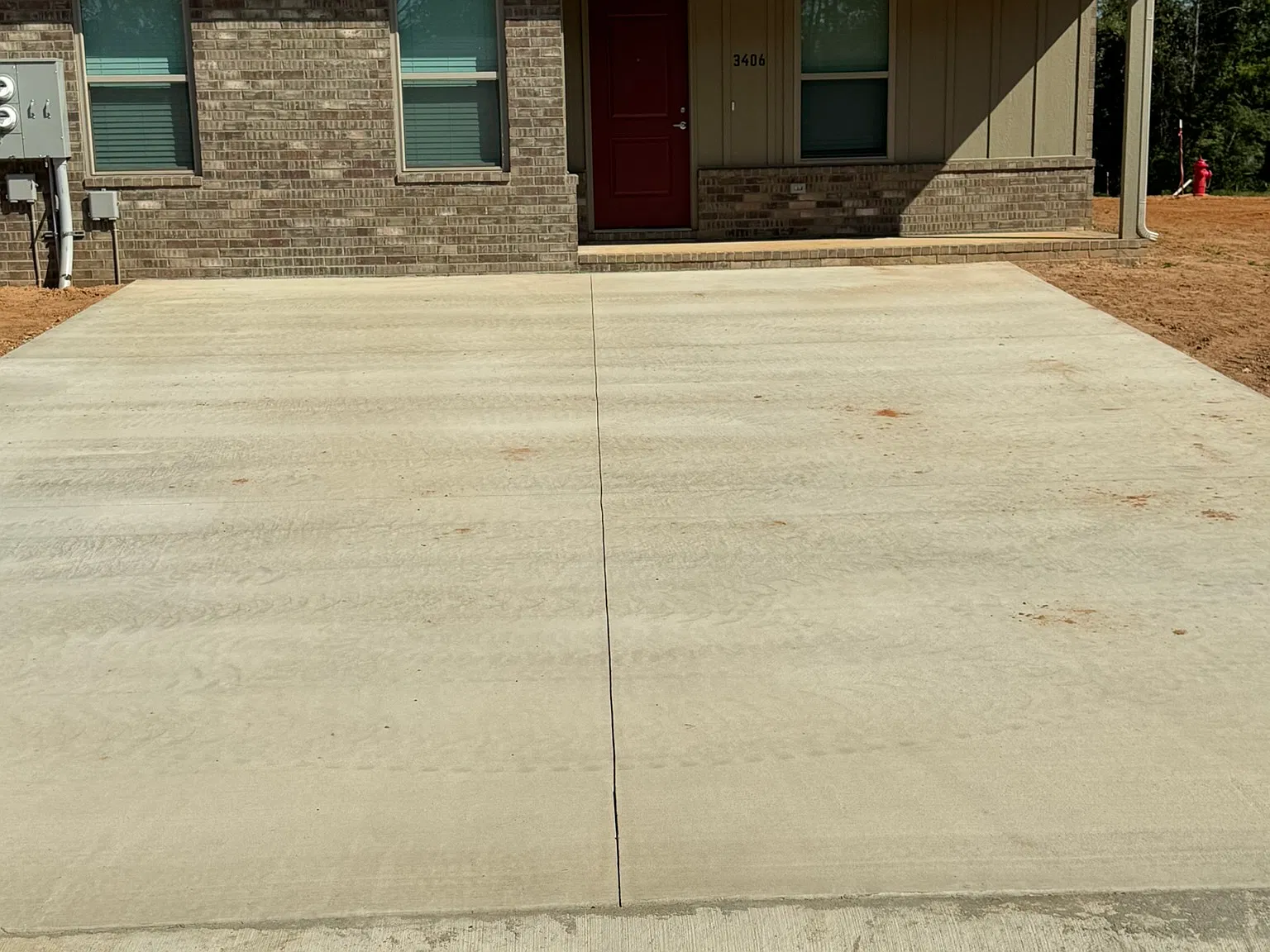3 bed, $1,200 — Photo 2